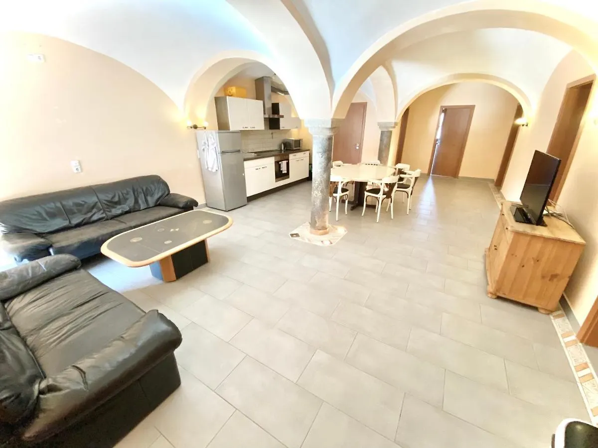 Pension Laurent Ranch Gottfrieding Hotel